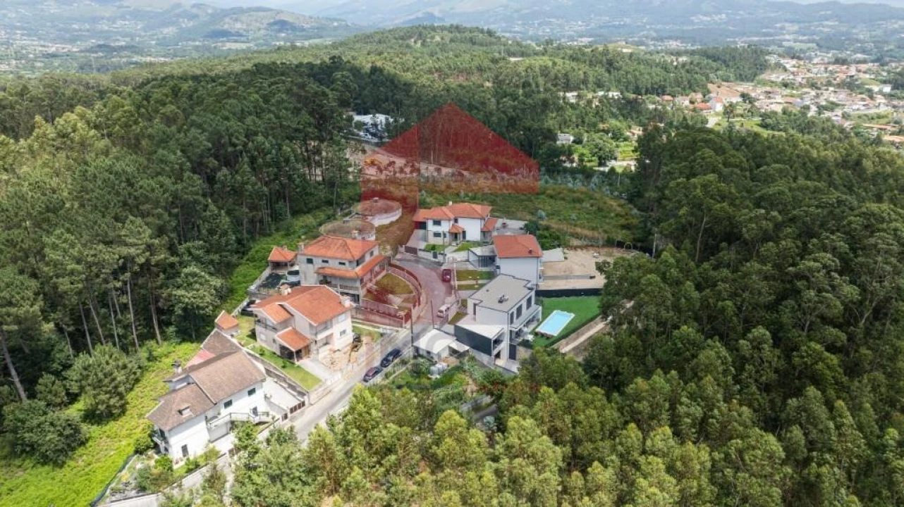 Moradia T3 para Venda em Escariz (São Mamede) e Escariz (São Martinho) Foto 34