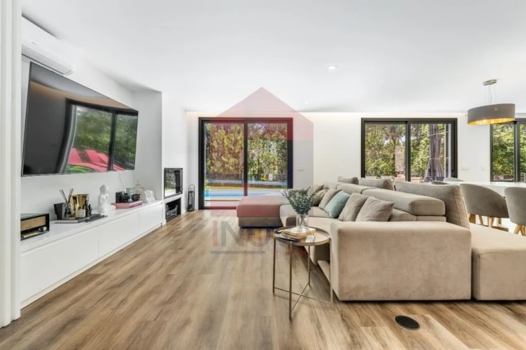 Moradia T3 para Venda em Escariz (São Mamede) e Escariz (São Martinho) Foto 5