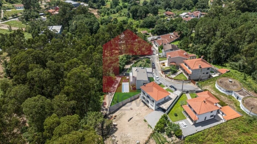 Moradia T3 para Venda em Escariz (São Mamede) e Escariz (São Martinho) Foto 40