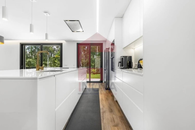 Moradia T3 para Venda em Escariz (São Mamede) e Escariz (São Martinho) Foto 6