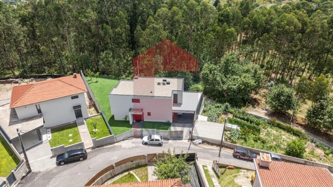 Moradia T3 para Venda em Escariz (São Mamede) e Escariz (São Martinho) Foto 38