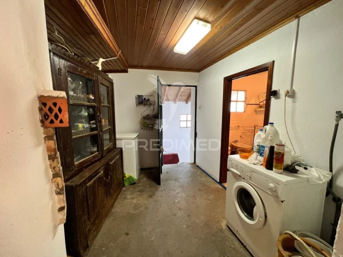 Moradia T6 para Venda em Candoso e Carvalho de Egas Foto 12