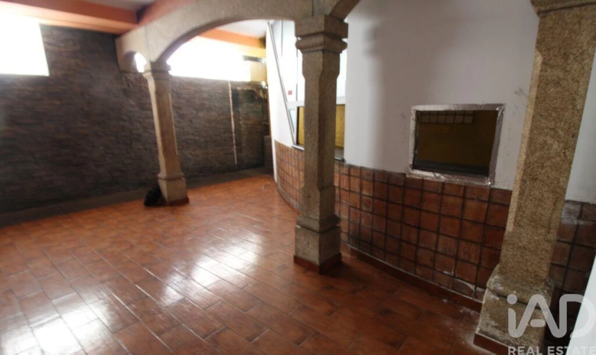 Loja para Venda em Gondomar (São Cosme), Valbom e Jovim Foto 4