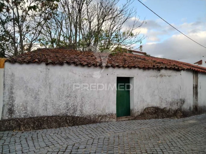 Moradia T1 para Venda em Nossa Senhora da Graça de Povoa e Meadas Foto 1