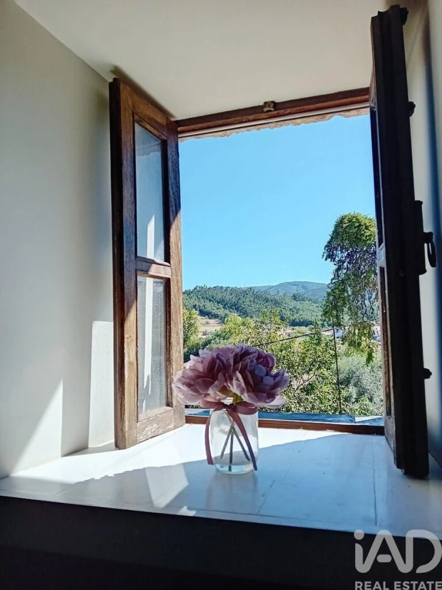 Moradia T5 para Venda em São Miguel, Santa Eufémia e Rabaçal Foto 2