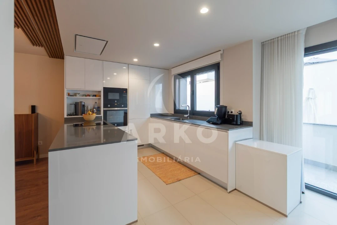 Moradia T3 para Venda em Campo e Sobrado Foto 6