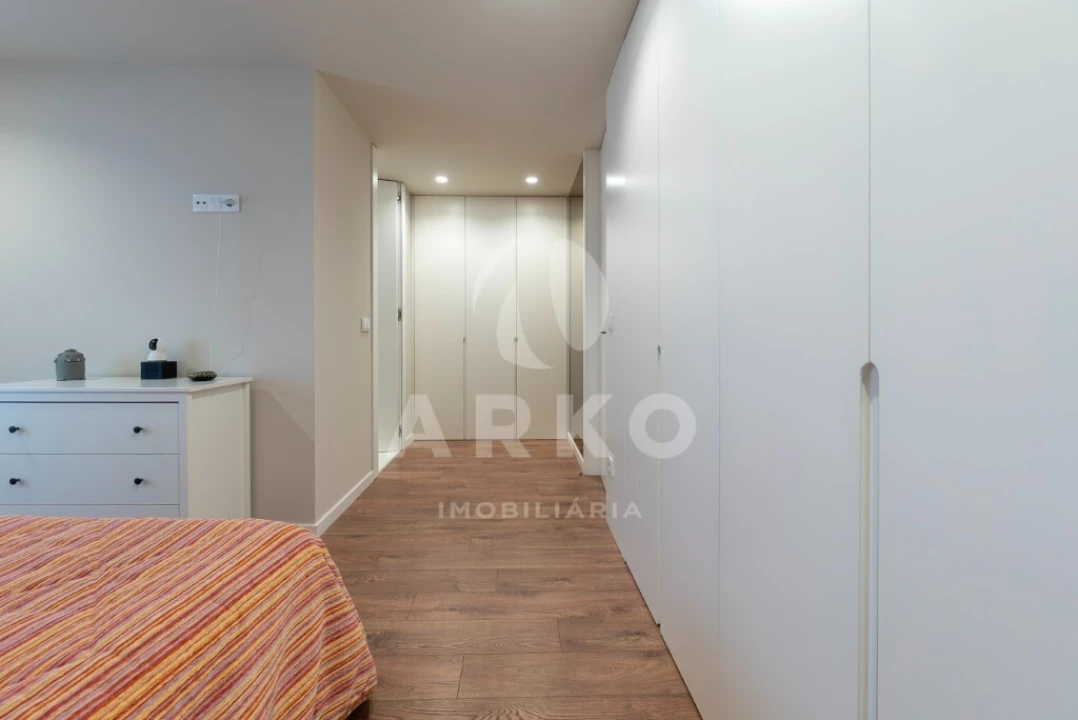 Moradia T3 para Venda em Campo e Sobrado Foto 19