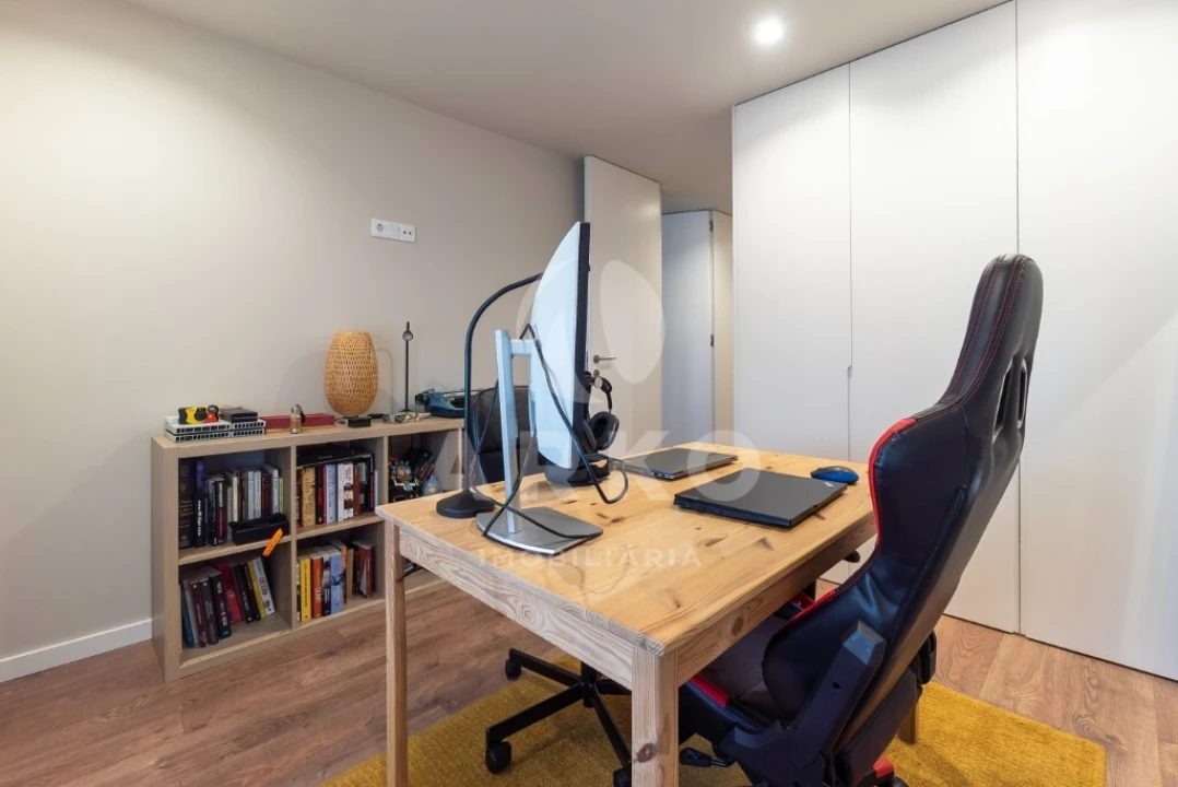 Moradia T3 para Venda em Campo e Sobrado Foto 26