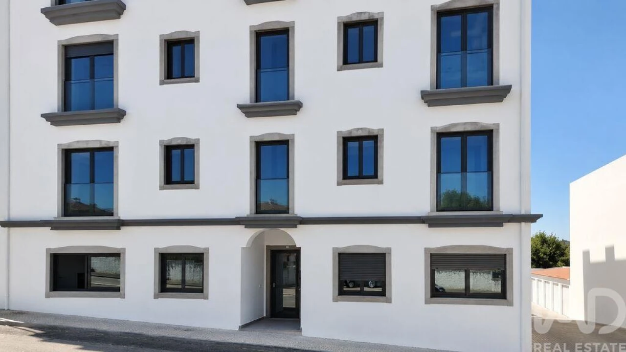 Apartamento T3 para Venda em São Brás de Alportel Foto 2