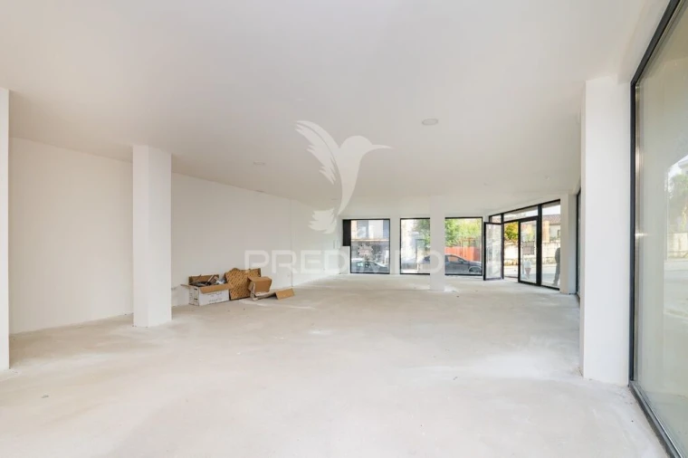 Loja para Venda em Arco de Baúlhe e Vila Nune Foto 4