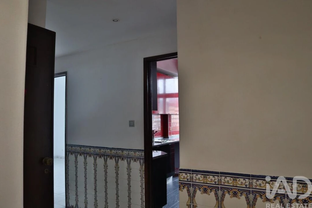 Apartamento T2 para Venda em Ramada e Caneças Foto 32