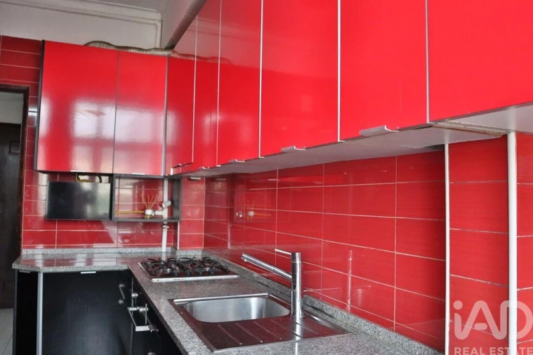 Apartamento T2 para Venda em Ramada e Caneças