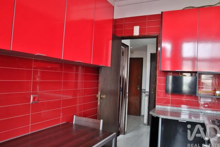 Apartamento T2 para Venda em Ramada e Caneças Foto 3