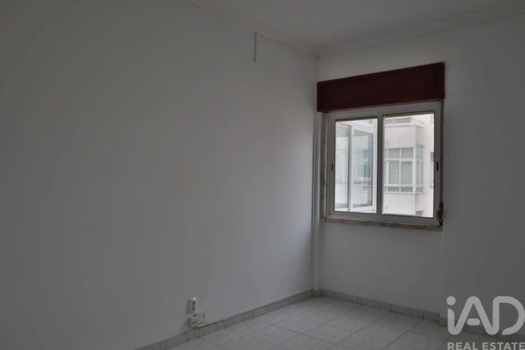 Apartamento T2 para Venda em Ramada e Caneças Foto 5