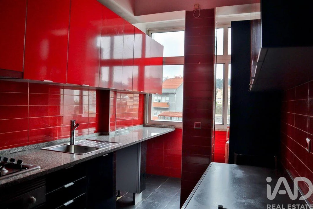 Apartamento T2 para Venda em Ramada e Caneças Foto 2