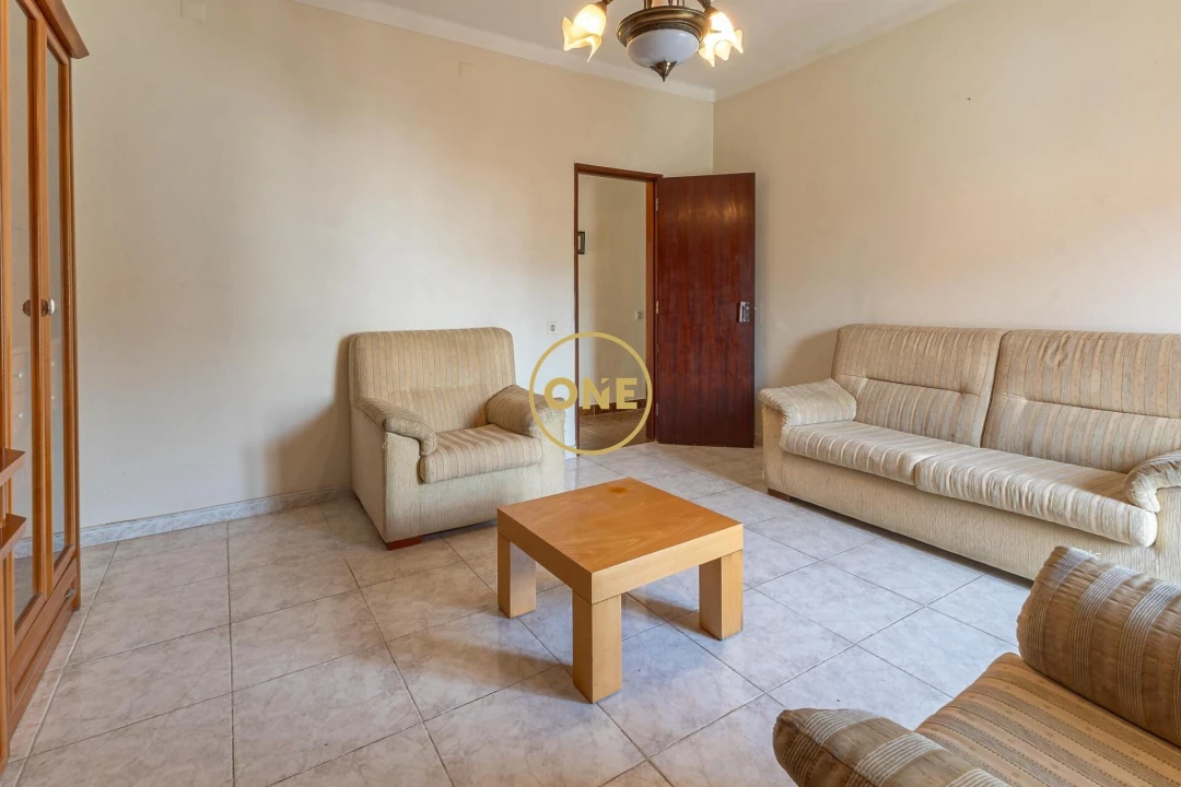 Apartamento T2 para Venda em Vila Verde dos Francos Foto 6