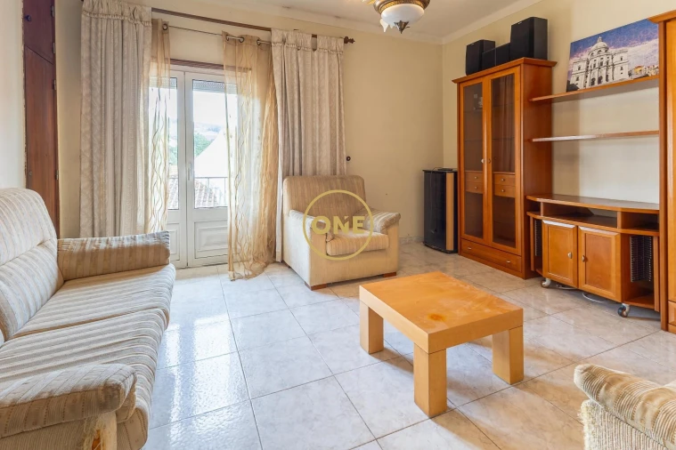 Apartamento T2 para Venda em Vila Verde dos Francos Foto 4