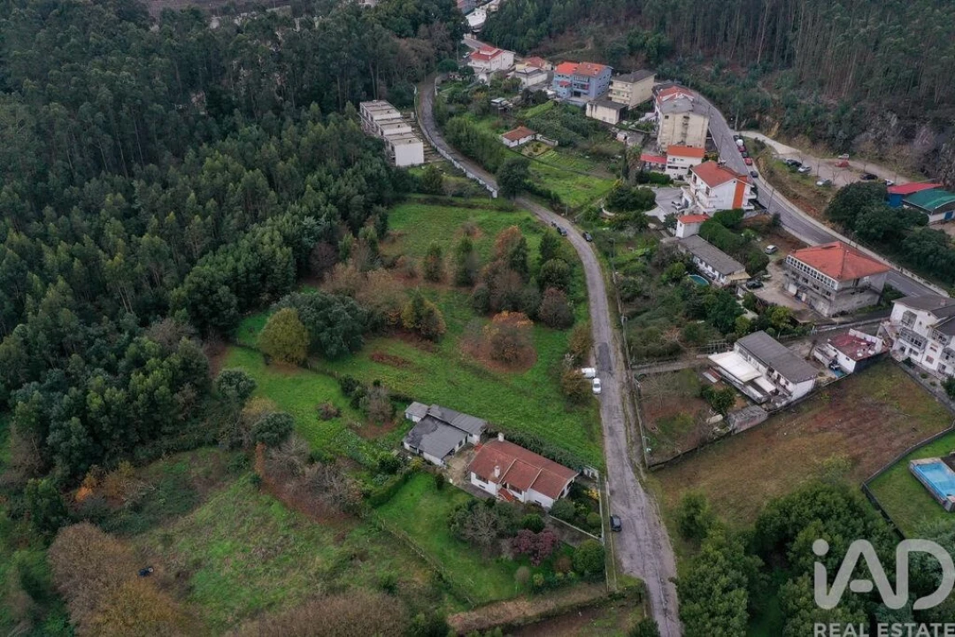 Terreno para Venda em Vilar de Andorinho Foto 3