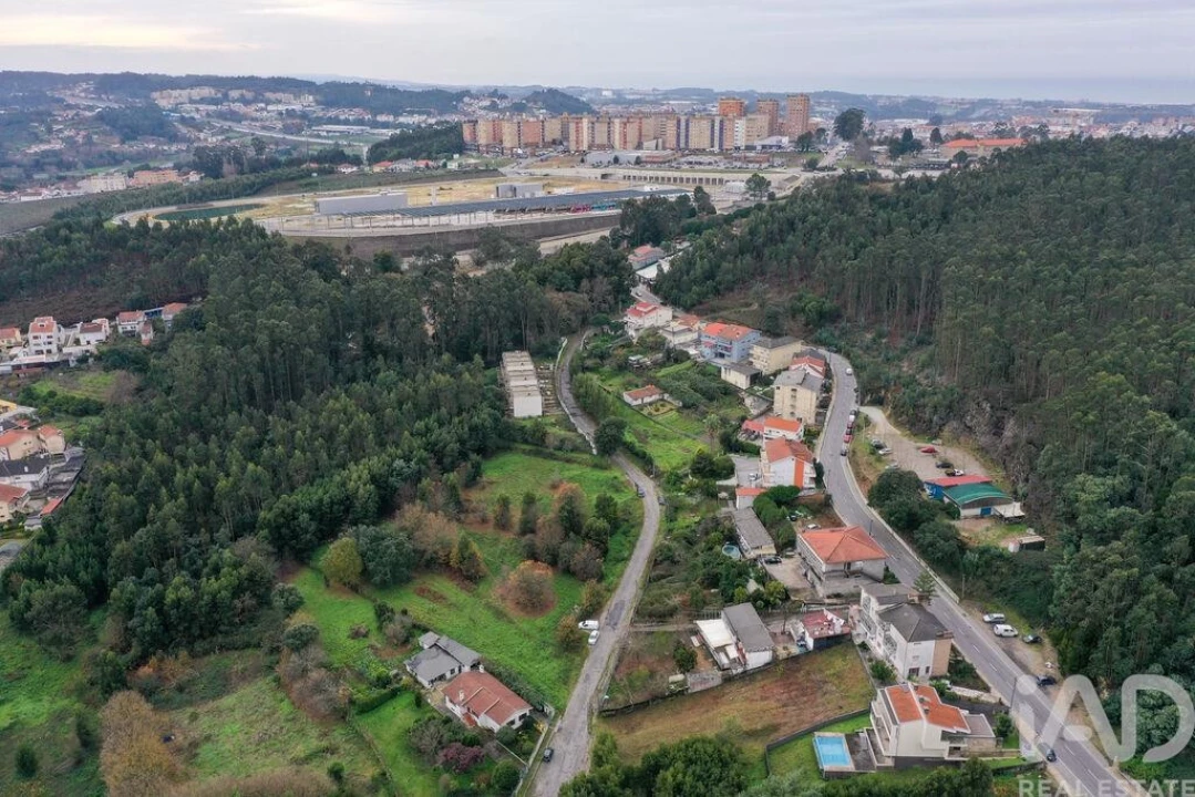 Terreno para Venda em Vilar de Andorinho Foto 4