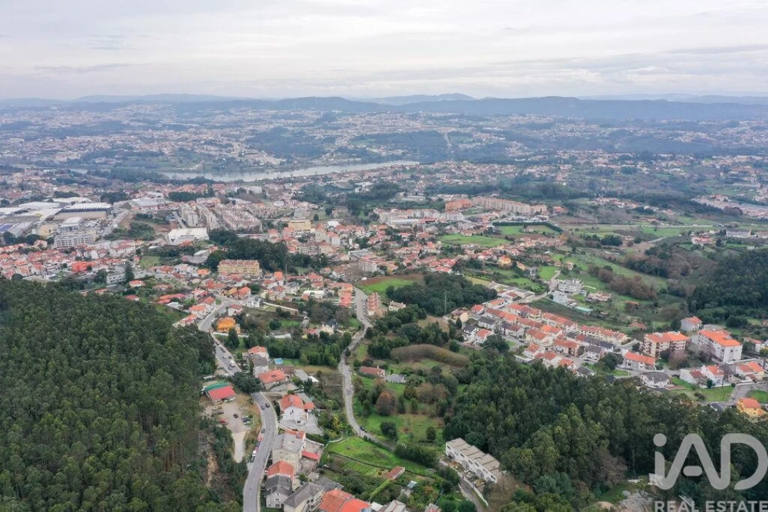 Terreno para Venda em Vilar de Andorinho Foto 12