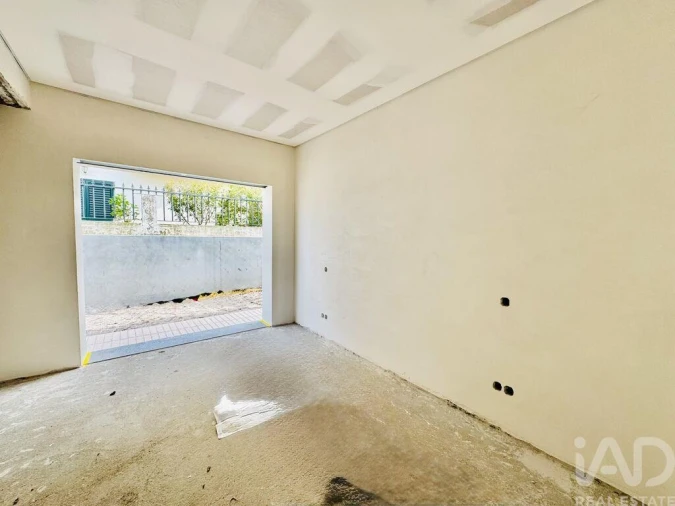 Moradia T3 para Venda em Fernao Ferro Foto 3