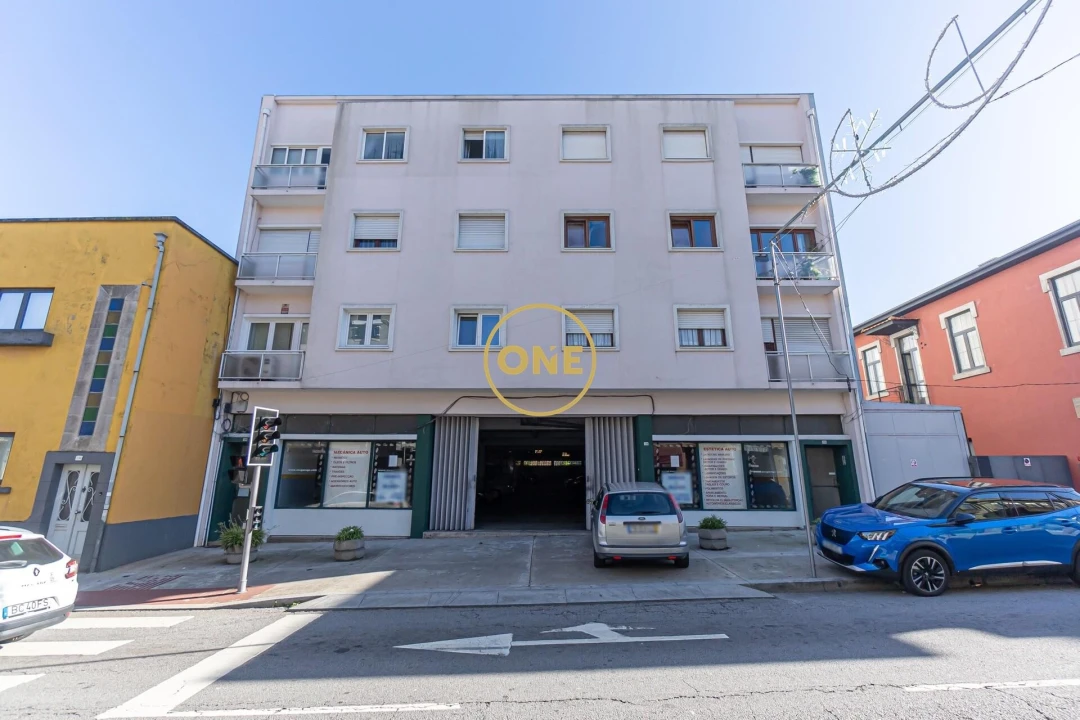 Armazém para Arrendamento em Paranhos Foto 20