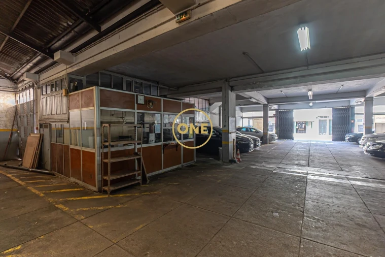 Armazém para Arrendamento em Paranhos Foto 12