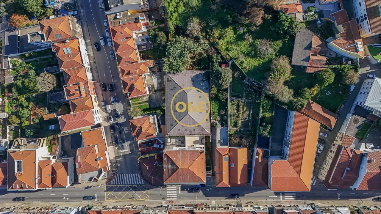 Armazém para Arrendamento em Paranhos Foto 25