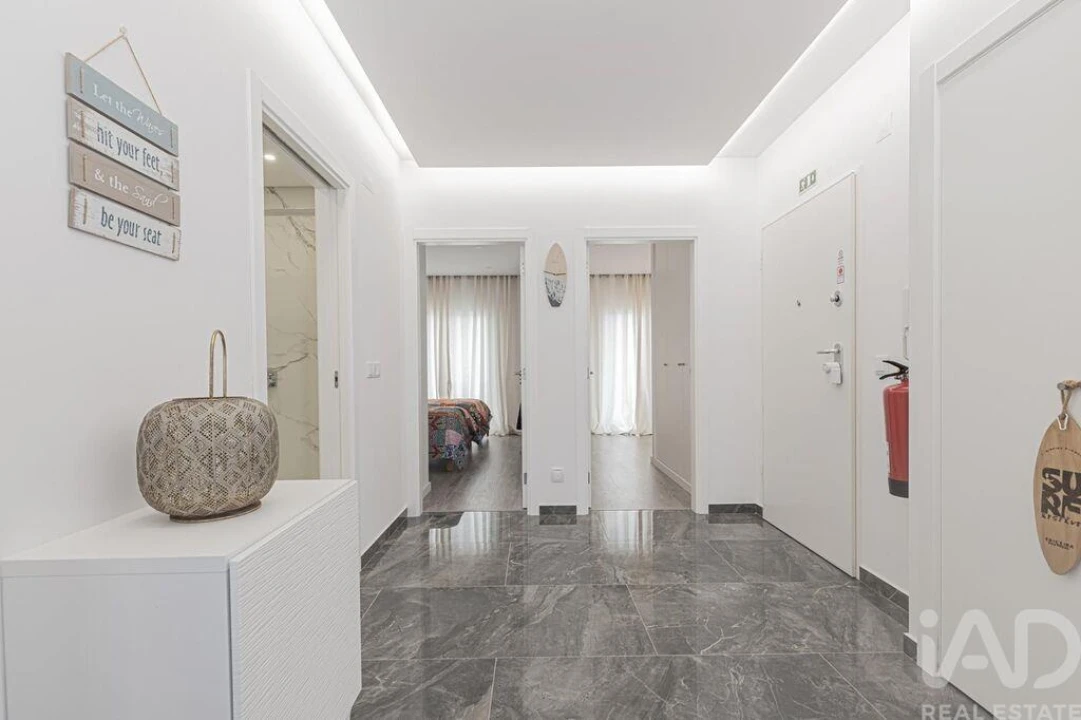 Apartamento T2 para Arrendamento em Ericeira Foto 9