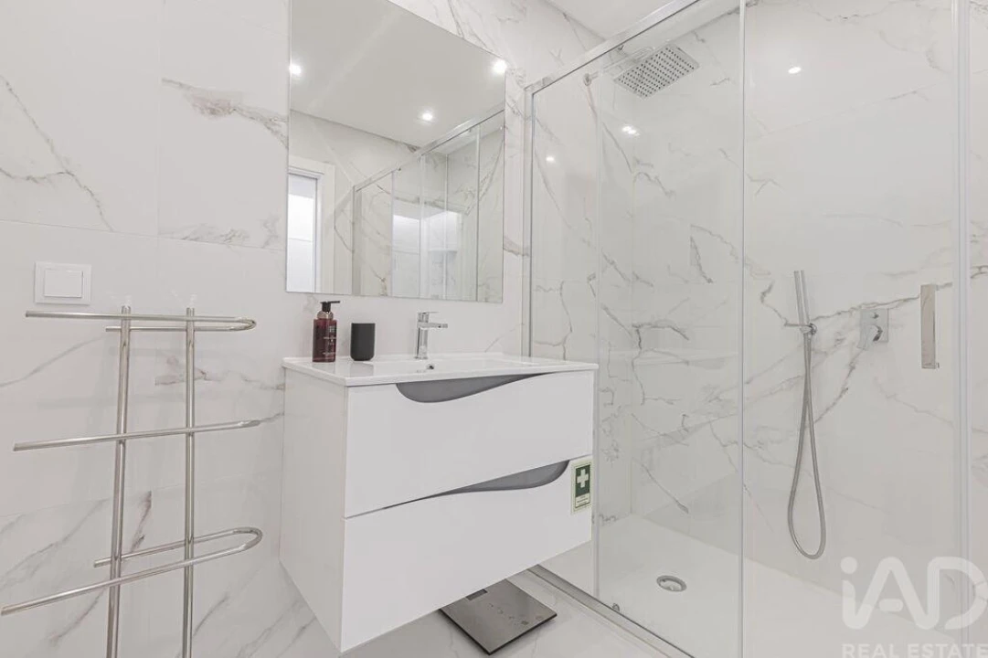 Apartamento T2 para Arrendamento em Ericeira Foto 7