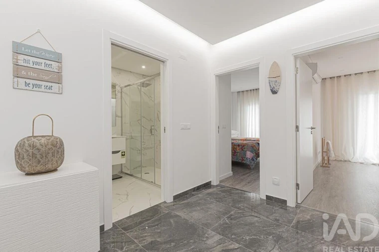 Apartamento T2 para Arrendamento em Ericeira Foto 4