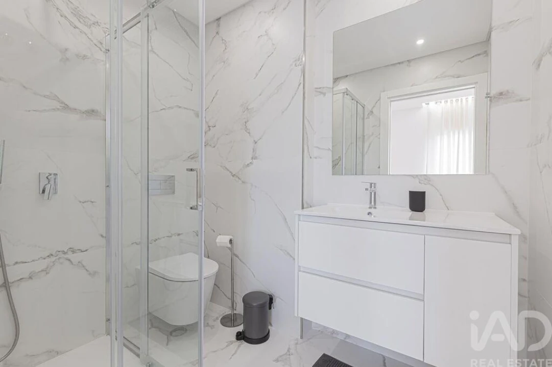 Apartamento T2 para Arrendamento em Ericeira Foto 24