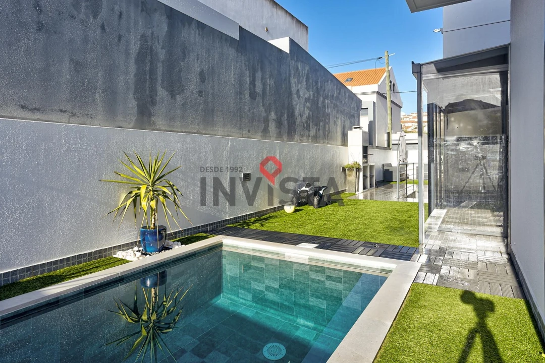 Moradia T3 para Venda em Alverca do Ribatejo e Sobralinho Foto 7