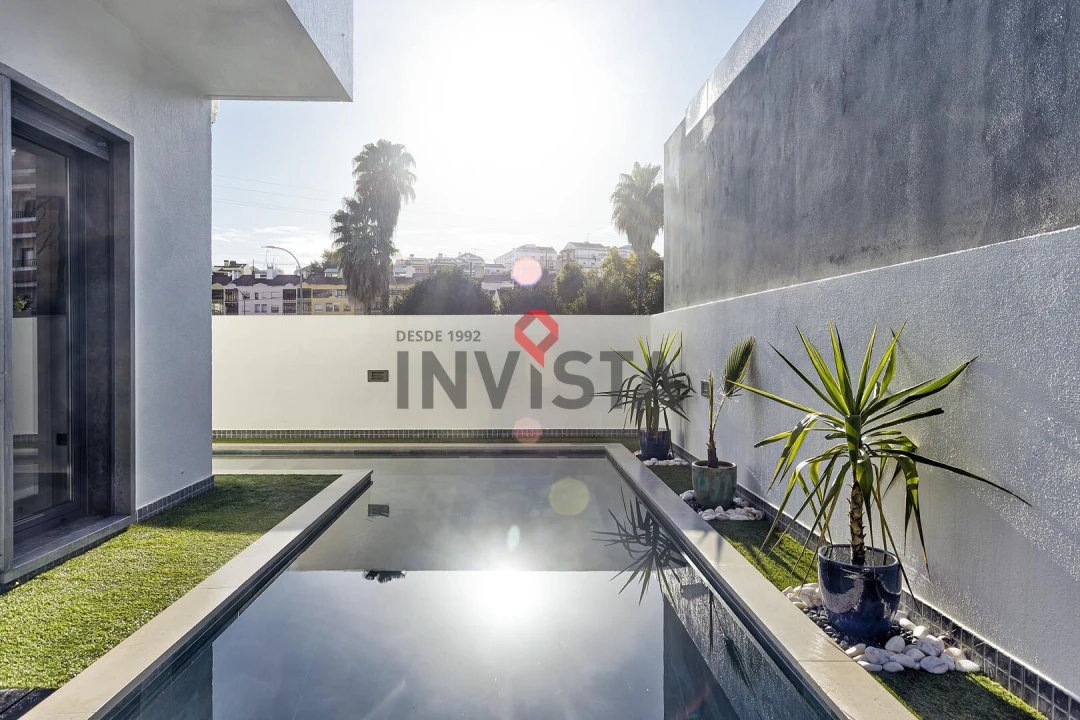 Moradia T3 para Venda em Alverca do Ribatejo e Sobralinho Foto 6