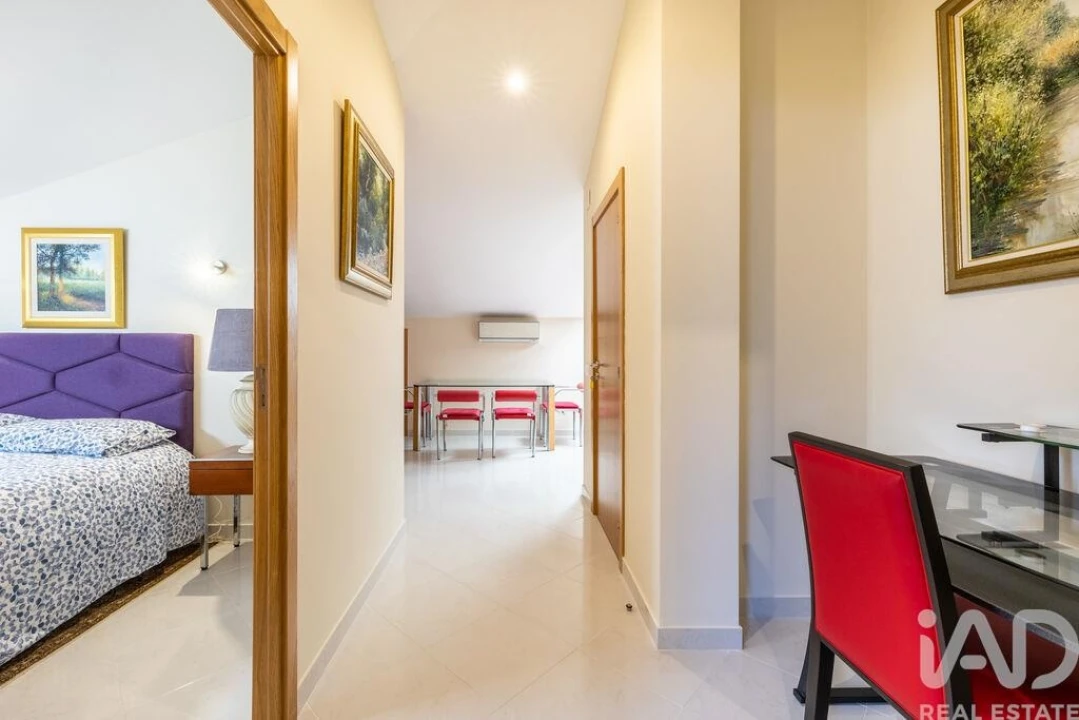 Moradia T4 para Venda em Santa Maria, São Pedro e Sobral da Lagoa Foto 35