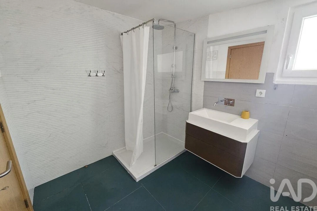 Moradia T3 para Venda em Atalaia e Alto Estanqueiro-Jardia Foto 9