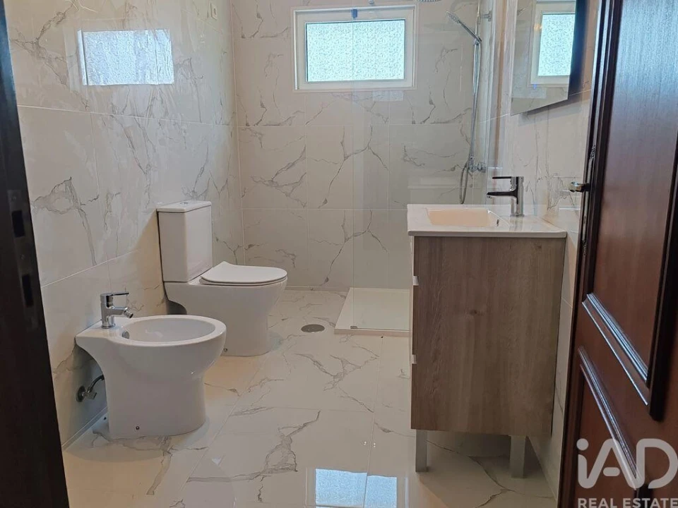 Moradia T4 para Venda em Pardilho Foto 16