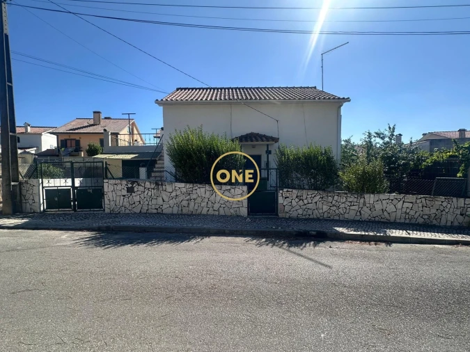 Moradia T2 para Venda em Quinta do Conde Foto 2