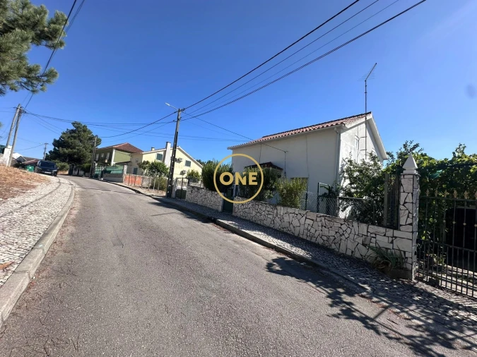 Moradia T2 para Venda em Quinta do Conde Foto 5