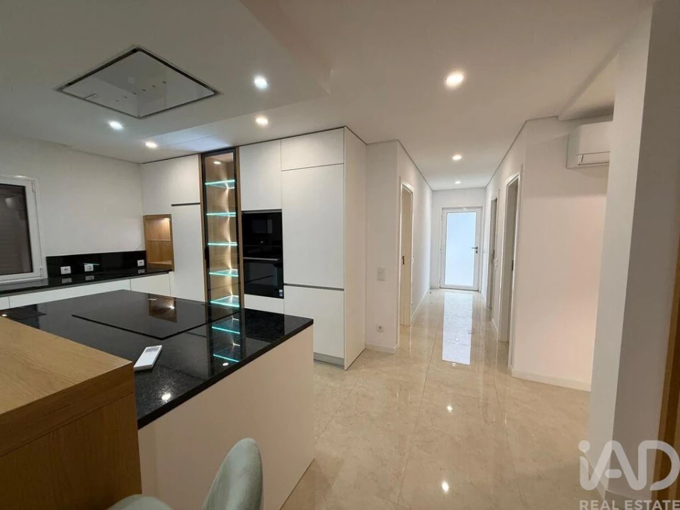 Moradia T4 para Venda em Recezinhos (São Mamede) Foto 7