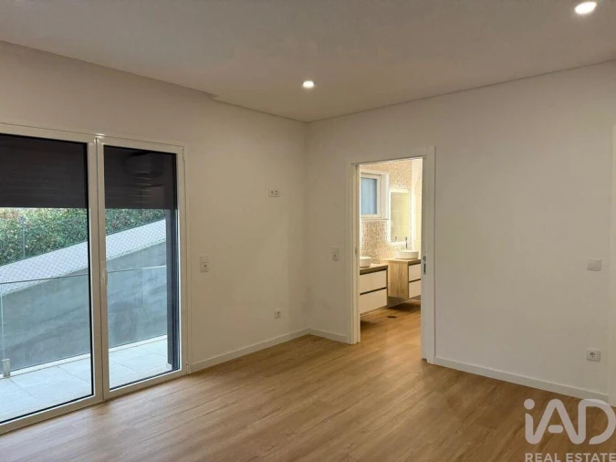 Moradia T4 para Venda em Recezinhos (São Mamede) Foto 12