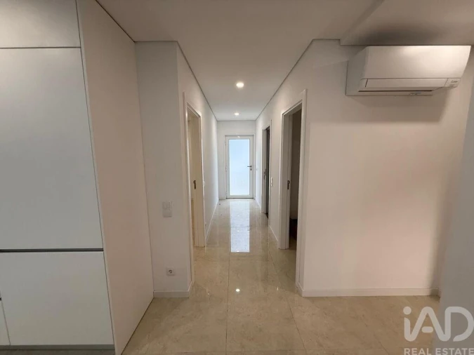 Moradia T4 para Venda em Recezinhos (São Mamede) Foto 8