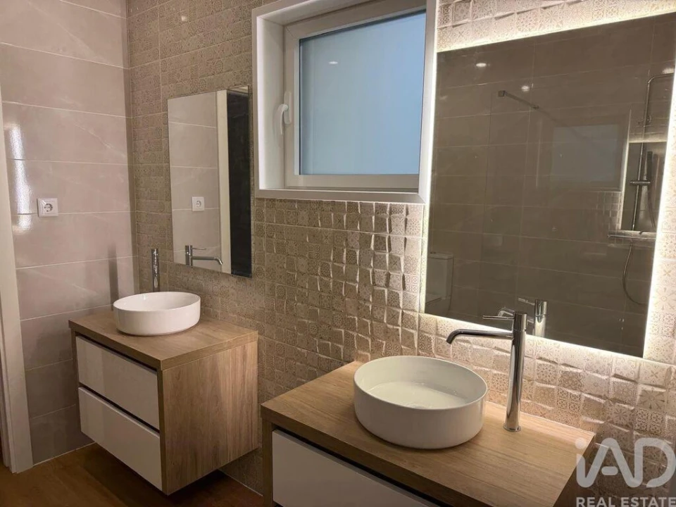 Moradia T4 para Venda em Recezinhos (São Mamede) Foto 16