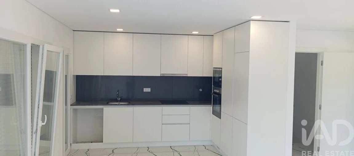 Moradia T4 para Venda em Antuzede e Vil de Matos Foto 5