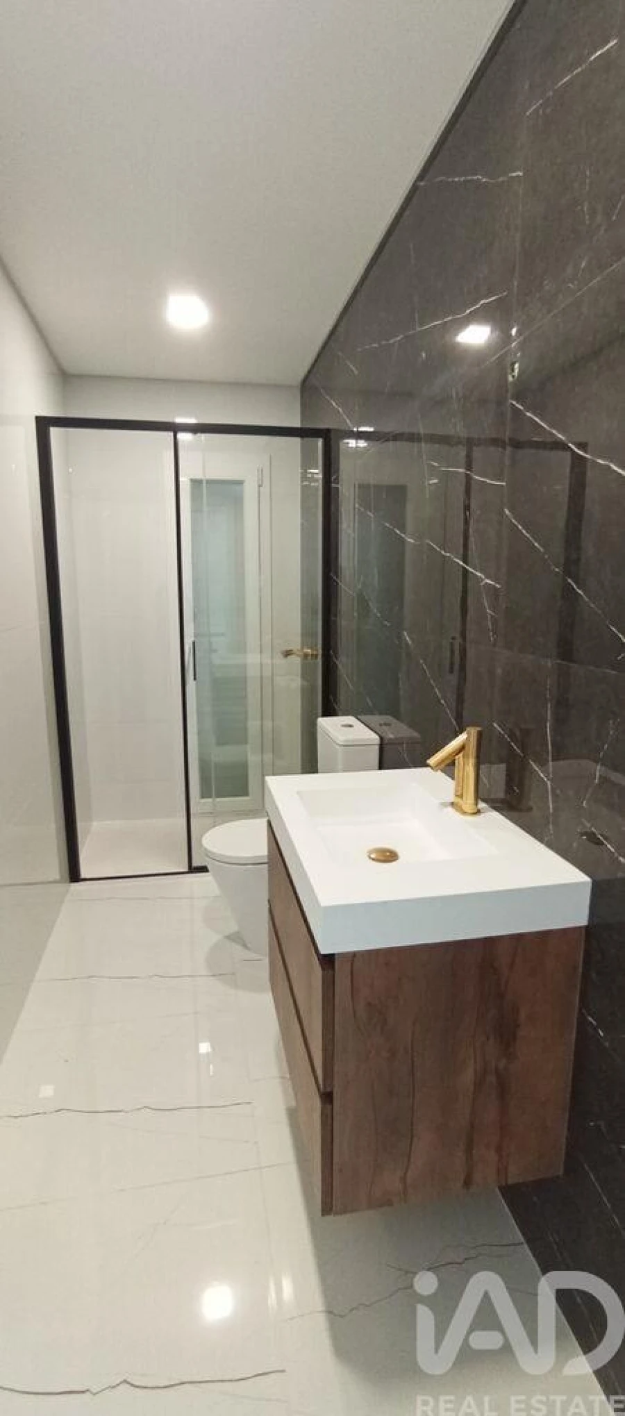 Moradia T4 para Venda em Antuzede e Vil de Matos Foto 14