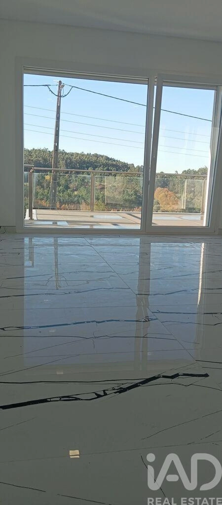 Moradia T4 para Venda em Antuzede e Vil de Matos Foto 4