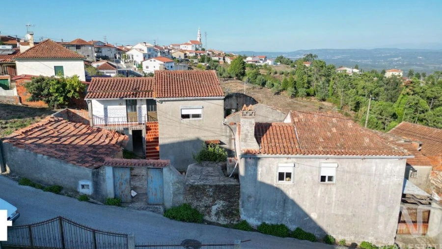 Moradia T6 para Venda em Semide e Rio Vide