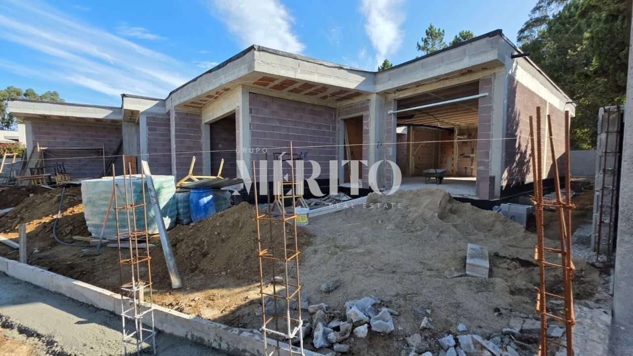 Moradia T3 para Venda em Rio Covo (Santa Eugenia) Foto 3