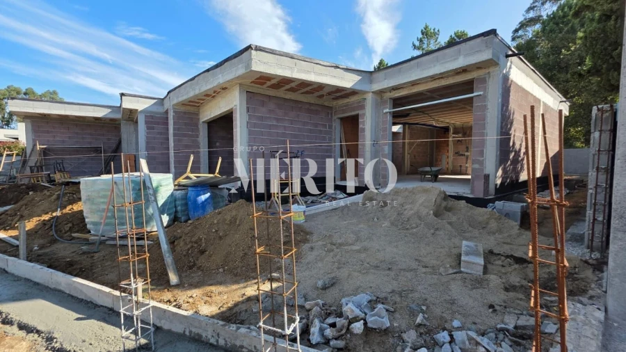 Moradia T3 para Venda em Rio Covo (Santa Eugenia) Foto 3