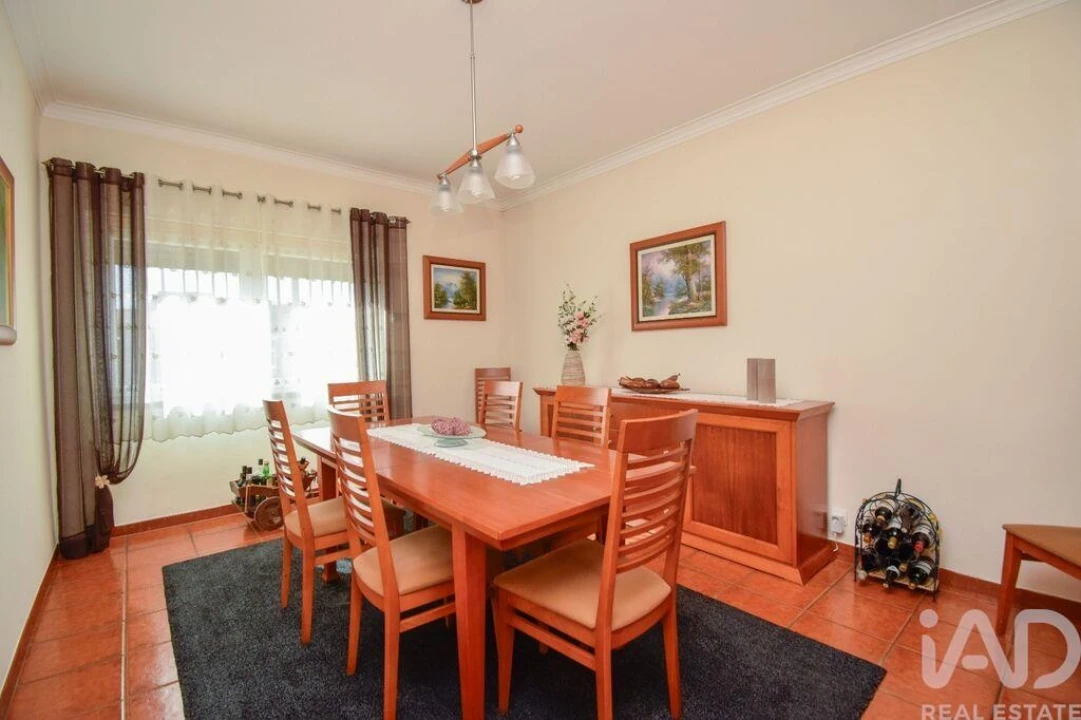 Moradia T4 para Venda em Algueirão-Mem Martins Foto 11